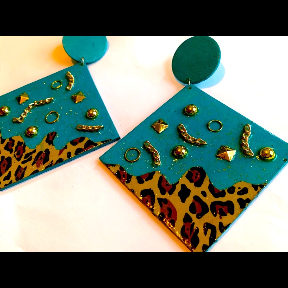 Aqua/teal cheetah print earrings